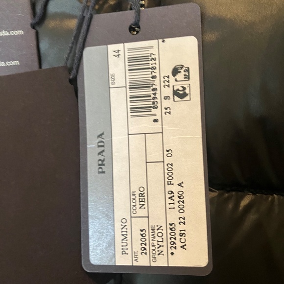 Prada Re-Nylon Puffer Down Jacket Black Size 44 New with Tags! - Picture 11 of 16